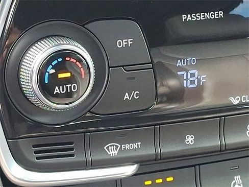 Used 2020 Hyundai Santa Fe Limited image 21