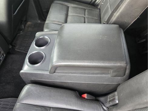 Used 2012 Lincoln Navigator 4WD image 34