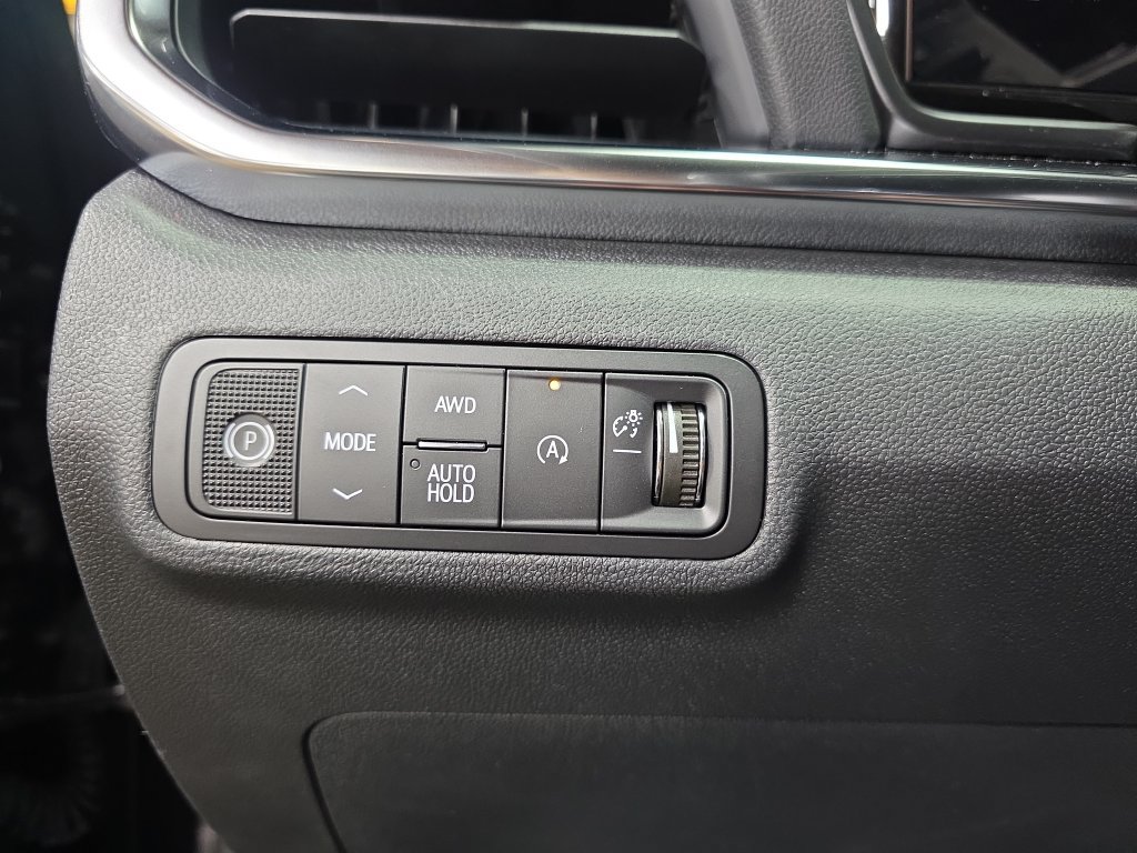 New 2027 GMC Terrain Elevation w/ LPO, Floor Liner Package AWD/4WD image 24