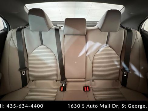 Used 2021 Toyota Camry SE w/ Carpet Mat Package (TMS) image 24
