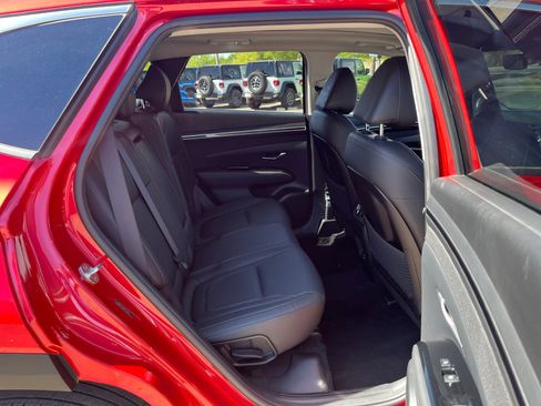 Used 2023 Hyundai Tucson Limited image 18