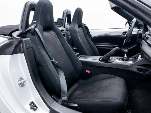 Used 2016 MAZDA MX-5 Miata Club w/ Brembo/BBS Package image 33