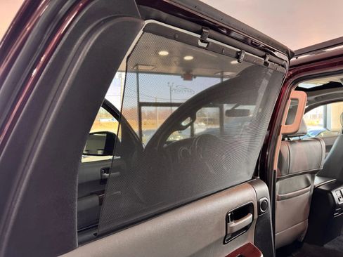 Used 2014 Toyota Sequoia Platinum image 23