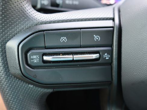 Used 2025 Chevrolet Colorado Trail Boss AWD/4WD image 20