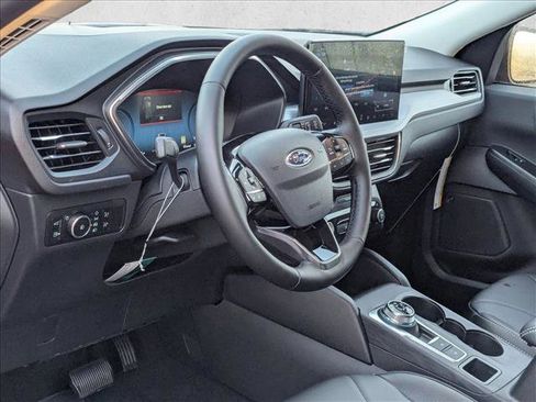 New 2026 Ford Escape SE w/ PHEV Premium Package image 3