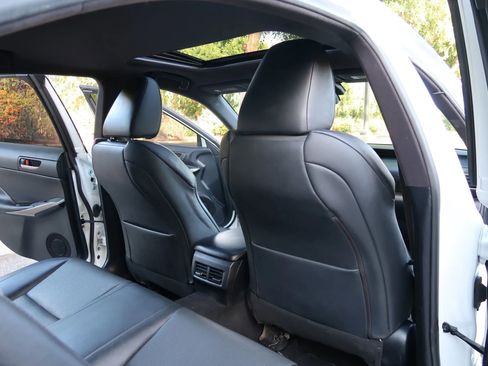 Used 2018 Lexus IS 300 F Sport RWD image 26