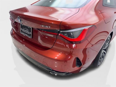 Used 2021 BMW 430i Coupe w/ Convenience Package image 18