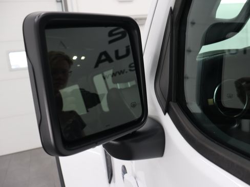 Used 2025 Jeep Wrangler Unlimited Sahara AWD/4WD image 36