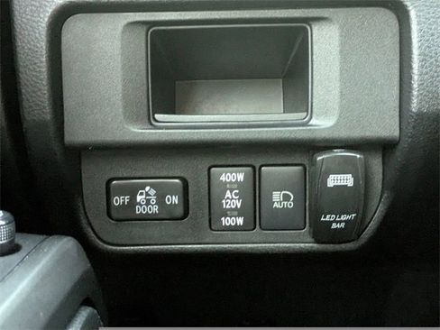 Used 2019 Toyota Tacoma TRD Off-Road image 24