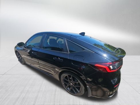 Used 2023 Honda Civic Sport image 6