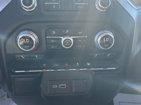 Certified 2022 GMC Sierra 1500 Elevation image 33