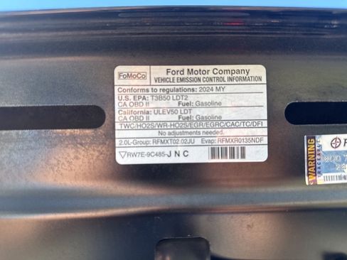 Used 2024 Ford Edge SEL w/ Sport Appearance Package image 21