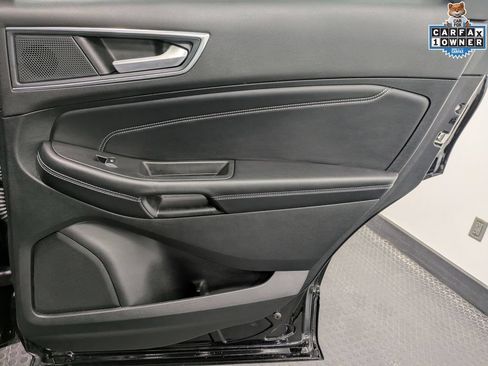 Used 2023 Ford Edge Titanium AWD/4WD image 31