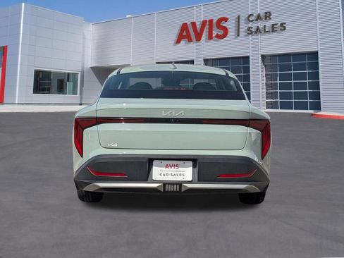 Used 2025 Kia K4 FWD image 5
