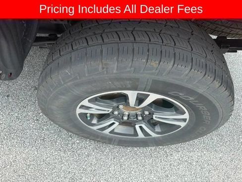 Used 2017 Toyota Tacoma SR5 w/ Tow Package RWD image 18