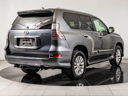 Used 2016 Lexus GX 460 w/ Premium Package AWD/4WD image 10