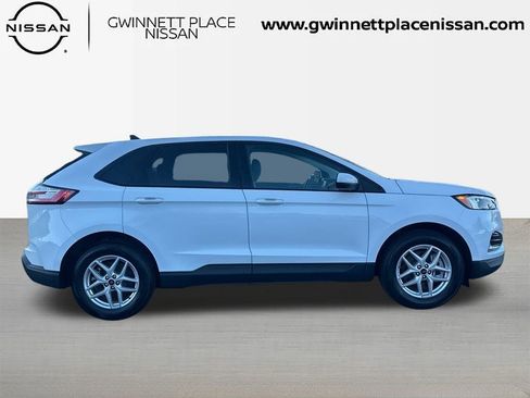 Used 2024 Ford Edge SEL image 4