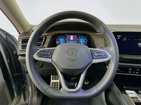 New 2026 Volkswagen Atlas SEL Premium R-Line image 18