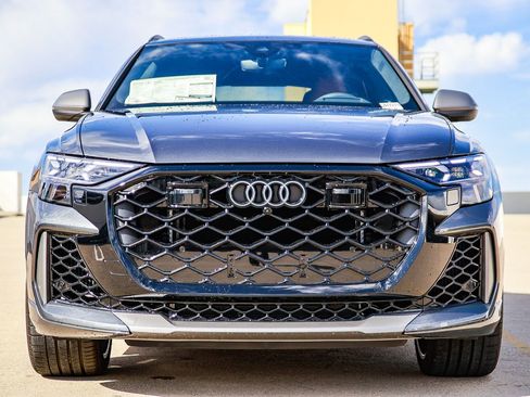 New 2026 Audi RS Q8 performance image 2
