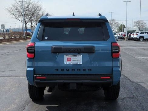 Certified 2025 Toyota 4Runner TRD Off-Road Premium AWD/4WD image 6