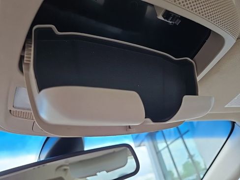 Used 2020 Lincoln MKZ AWD w/ Convenience Package image 70