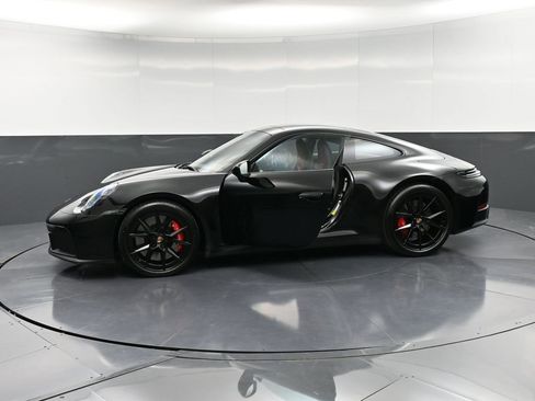 Certified 2026 Porsche 911 Carrera 4 GTS image 36