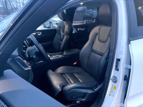 Used 2024 Volvo XC60 T8 Ultimate w/ Protection Package Premier image 10