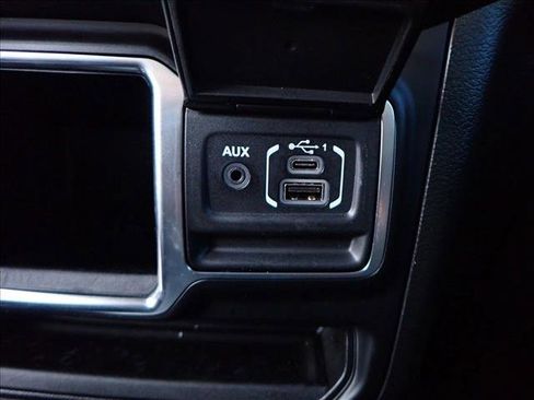 Used 2023 Jeep Wrangler Sport image 18