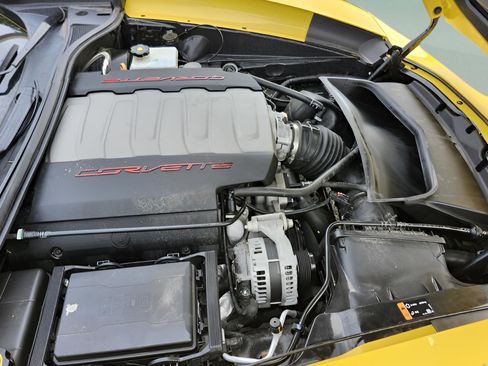 Used 2019 Chevrolet Corvette Stingray Coupe w/ 2LT Preferred Equipment Group image 24