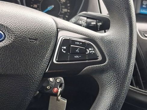 Used 2016 Ford Focus SE image 22
