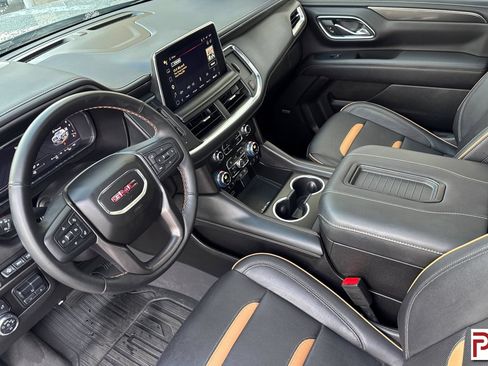 Used 2024 GMC Yukon AT4 w/ Technology Package AWD/4WD image 10