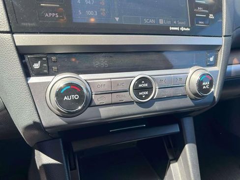 Used 2017 Subaru Outback 2.5i Limited AWD/4WD image 15