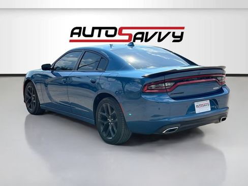 Used 2023 Dodge Charger SXT w/ Blacktop Package RWD image 5