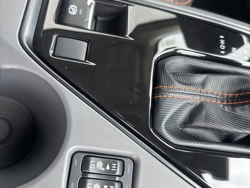 Certified 2025 Subaru Crosstrek 2.5i Limited w/ Crosstrek Mirror Package image 12