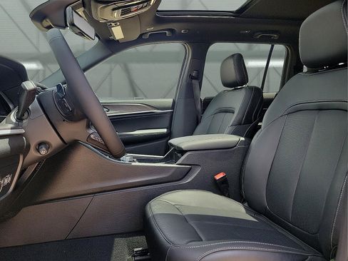 New 2026 Jeep Grand Cherokee Limited AWD/4WD image 11