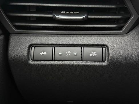 New 2025 Nissan Altima 2.5 SR image 24