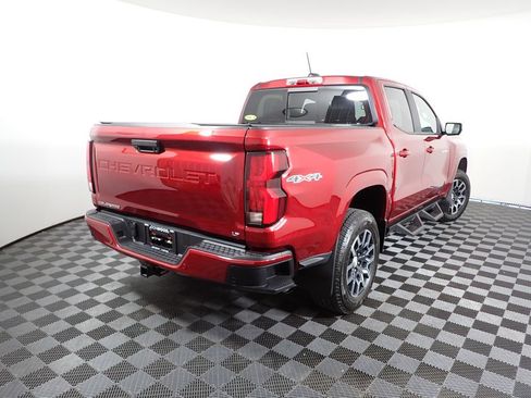 Used 2024 Chevrolet Colorado LT w/ LT Convenience Package III AWD/4WD image 19