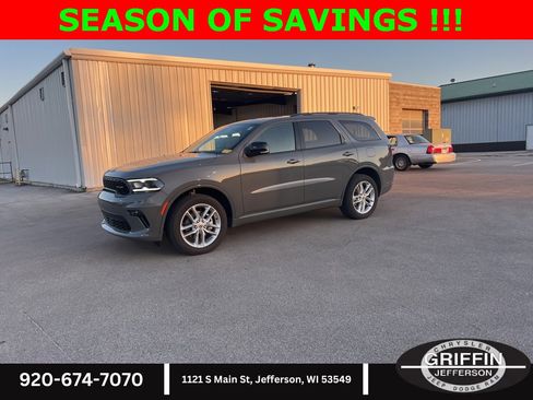 Used 2023 Dodge Durango GT image 1