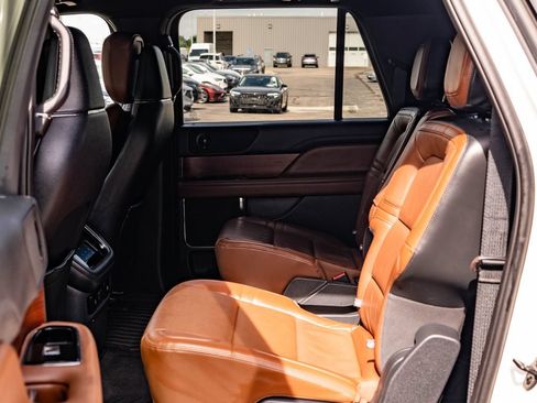 Used 2023 Lincoln Navigator L Reserve AWD/4WD image 43