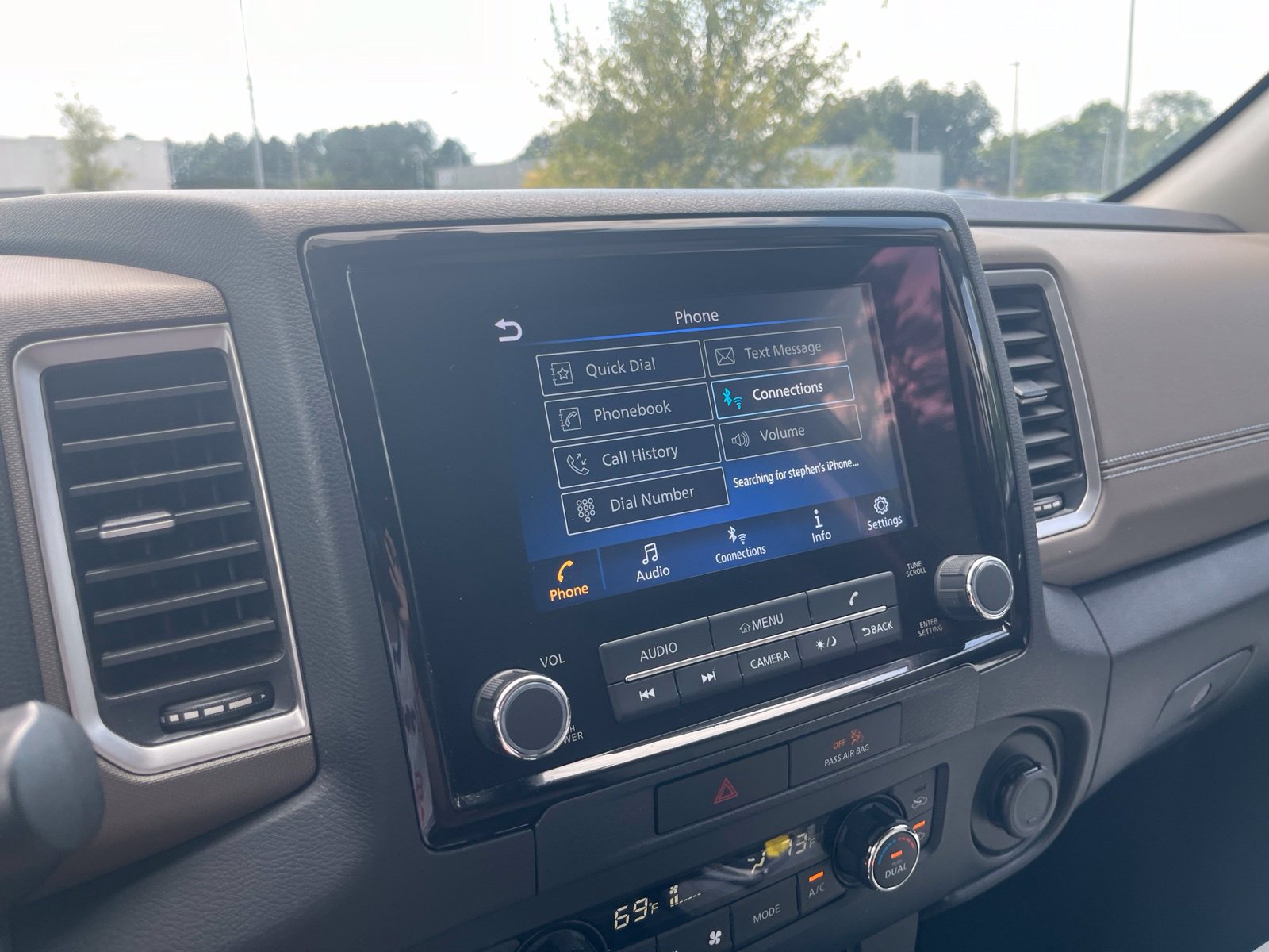 Used 2023 Nissan Frontier SV w/ Technology Package RWD image 23