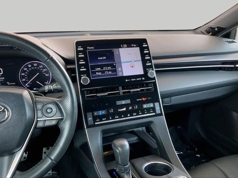 Used 2019 Toyota Avalon Touring w/ Advanced Safety Package FWD image 7