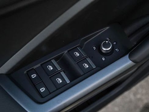 New 2025 Audi Q3 2.0T Premium Plus image 23