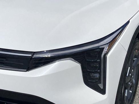 New 2026 Kia K4 LXS image 30