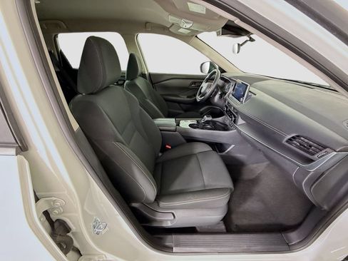 Used 2024 Nissan Rogue S FWD image 20