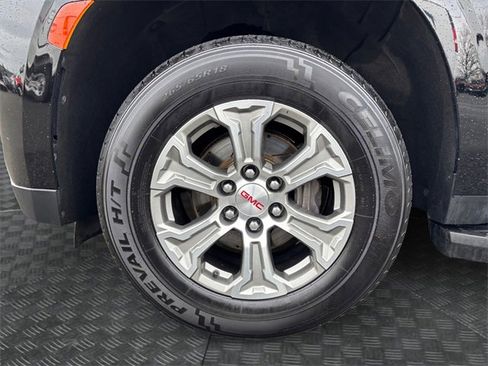 Used 2023 GMC Yukon XL SLE image 14