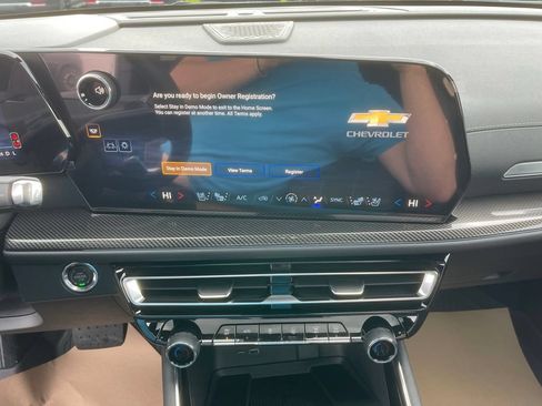 New 2026 Chevrolet Traverse High Country w/ LPO, Floor Liner Package AWD/4WD image 16
