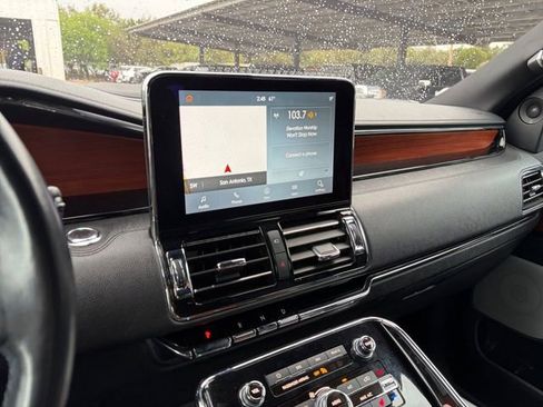 Used 2020 Lincoln Navigator L Reserve w/ Equipment Group 208A Reserve image 10