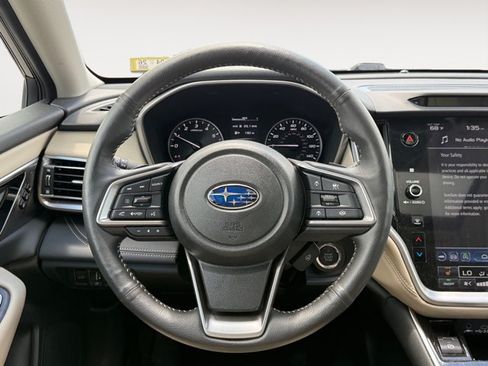 Used 2025 Subaru Outback Limited AWD/4WD image 30