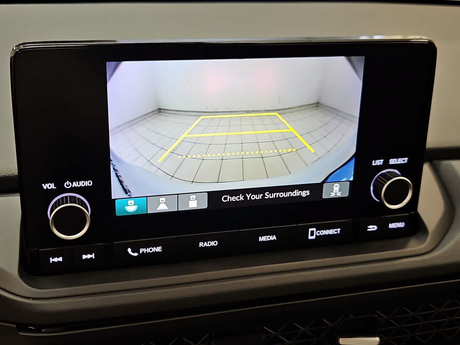 Certified 2025 Honda Accord SE image 4