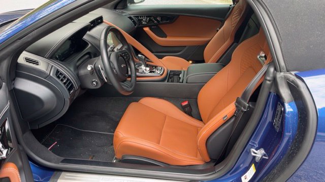 Certified 2023 Jaguar F-TYPE Convertible RWD image 6